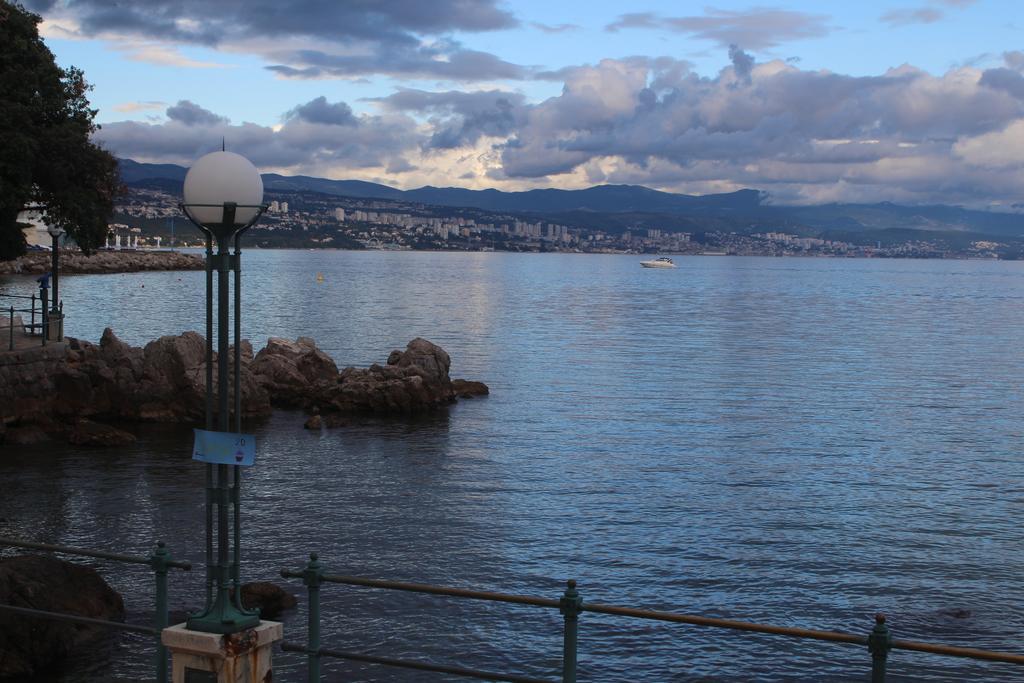 Apartment Zora Opatija Zimmer foto